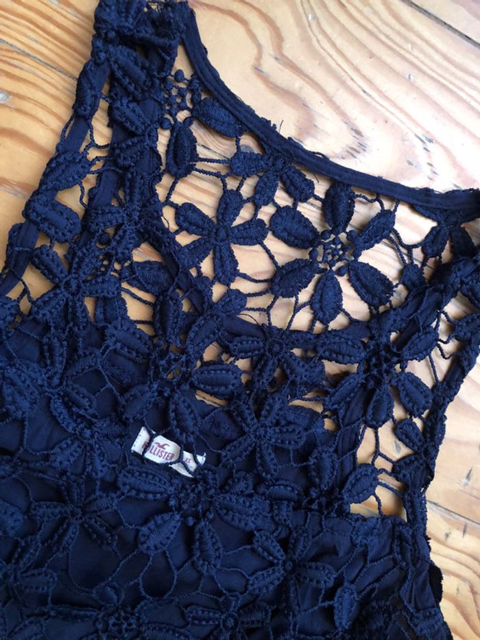 Superbe Robe Bleu marine Hollister en dentelles, XS/T0 neuve - photo numéro 3