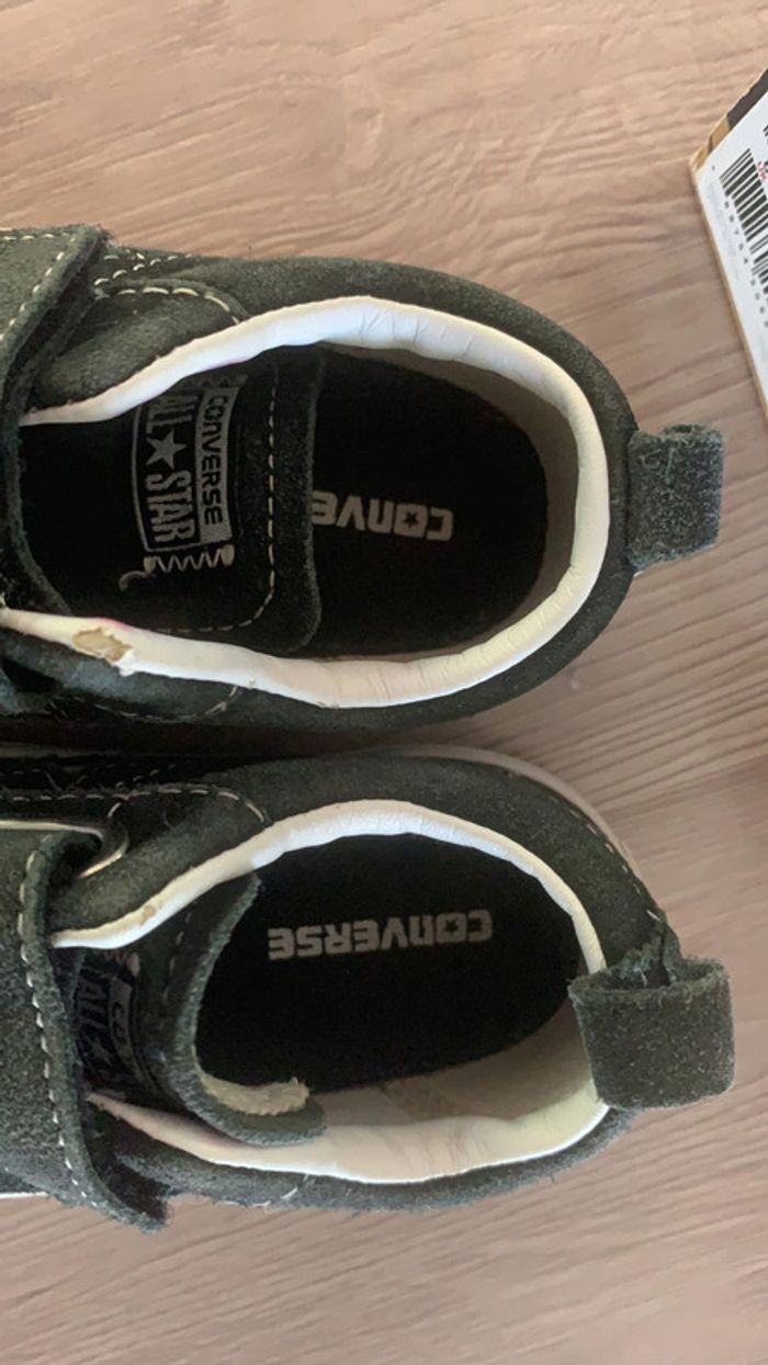 Converse noires pointure 24 - photo numéro 3