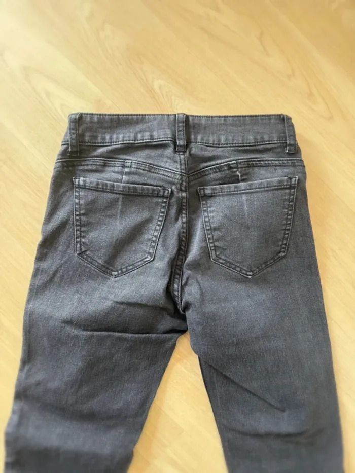 Jean push-up noir - Bershka (Taille 34) - photo numéro 3