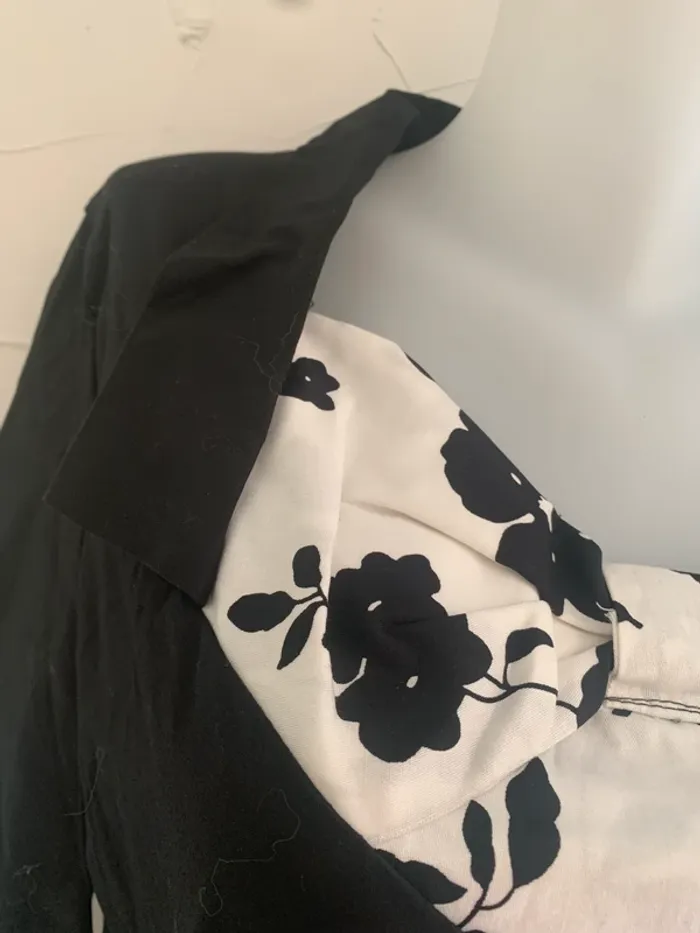 Robe vintage taille 4XL noire manches 3/4 - photo numéro 5