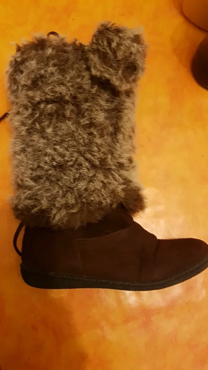 Bottes avec poils pour enfant - photo numéro 3