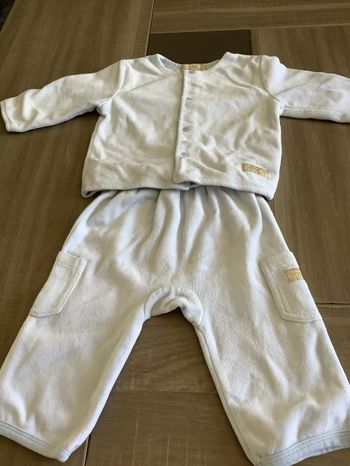 Pyjama 2 pièces velours taille 6 mois