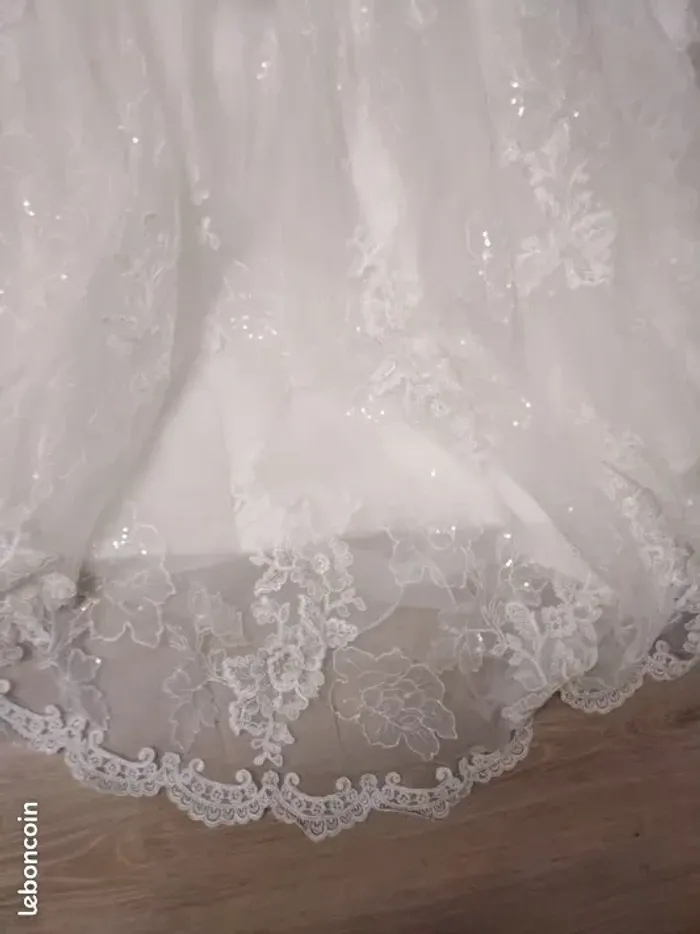 Robe de mariée T38 princesse avec bustier - photo numéro 11