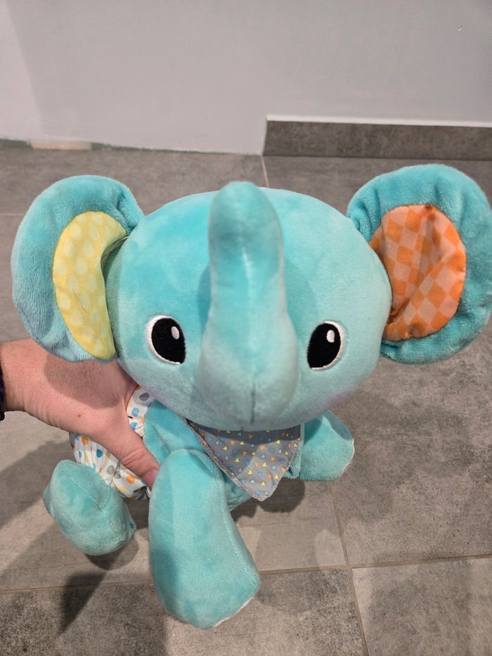 Éléphant 1,2,3 suis moi - photo numéro 2