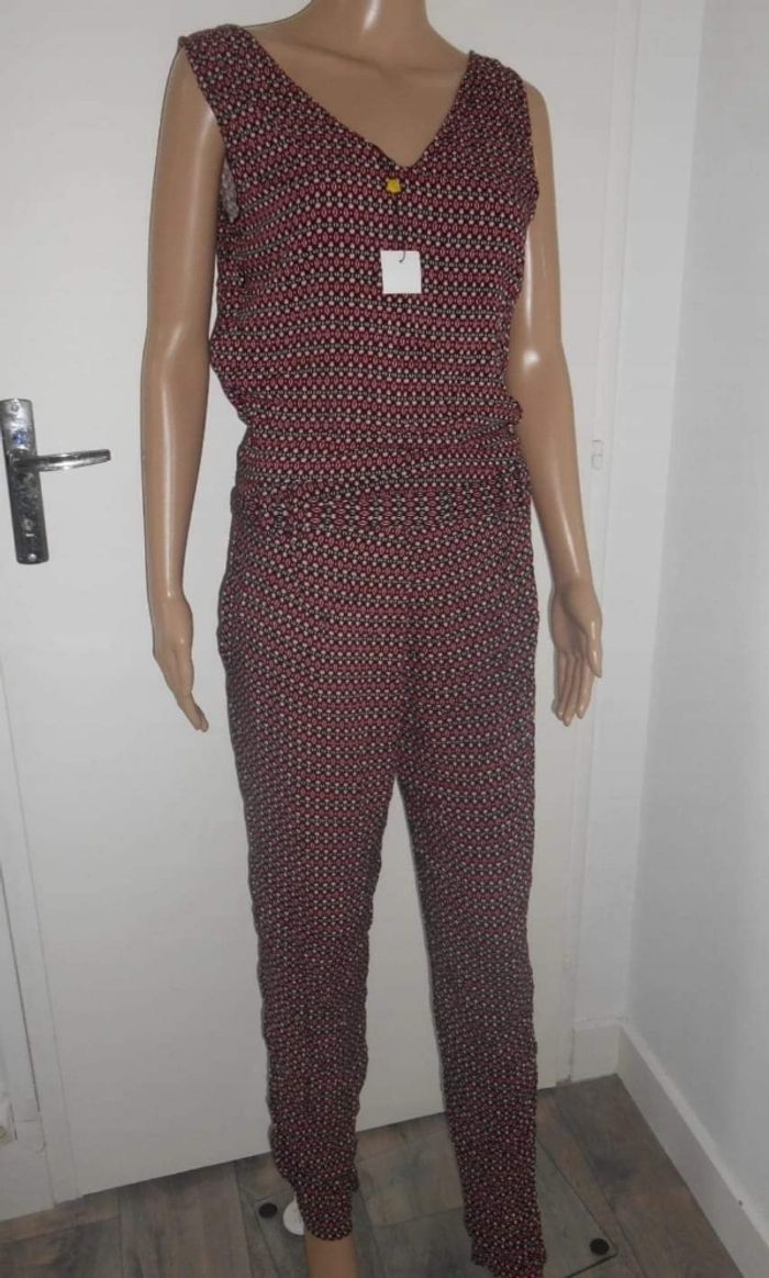 Combinaison cache cache taille 36 neuve