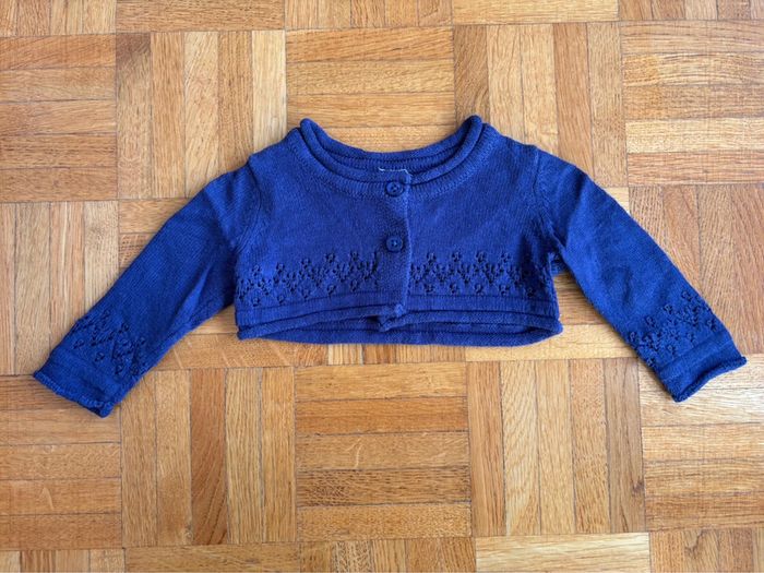 Boléro 3 mois parfait état - photo numéro 2