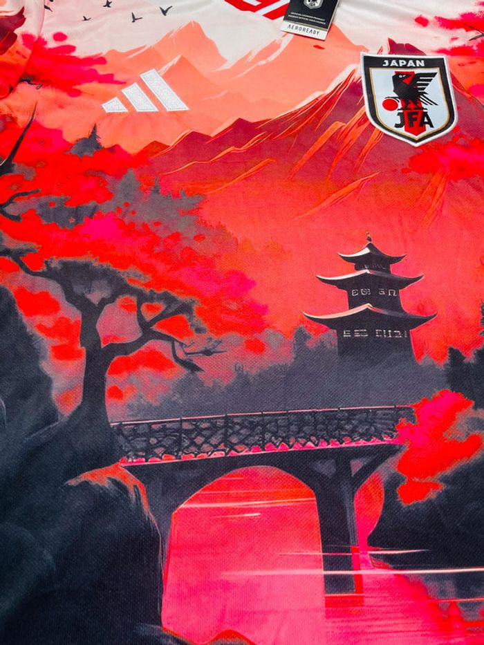 Maillot concept foot Japon rouge paysage taille M - photo numéro 4