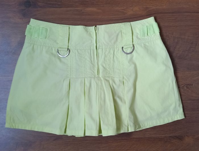 Jupe short CDF 14 ans - photo numéro 2