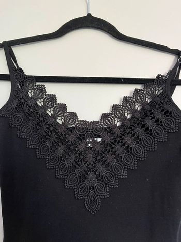 Body col en V brodé noir - Taille M - Giracoo - photo numéro 4