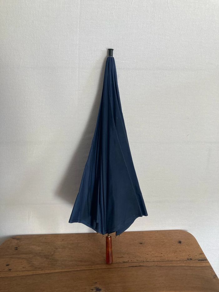 Parapluie bleu