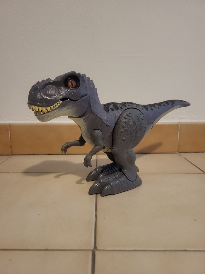 Dinosaures jouer - photo numéro 2