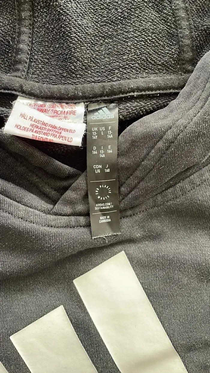 Sweat à capuche Adidas garçon – 13/14 ans – Style sportswear graphique ! - photo numéro 4