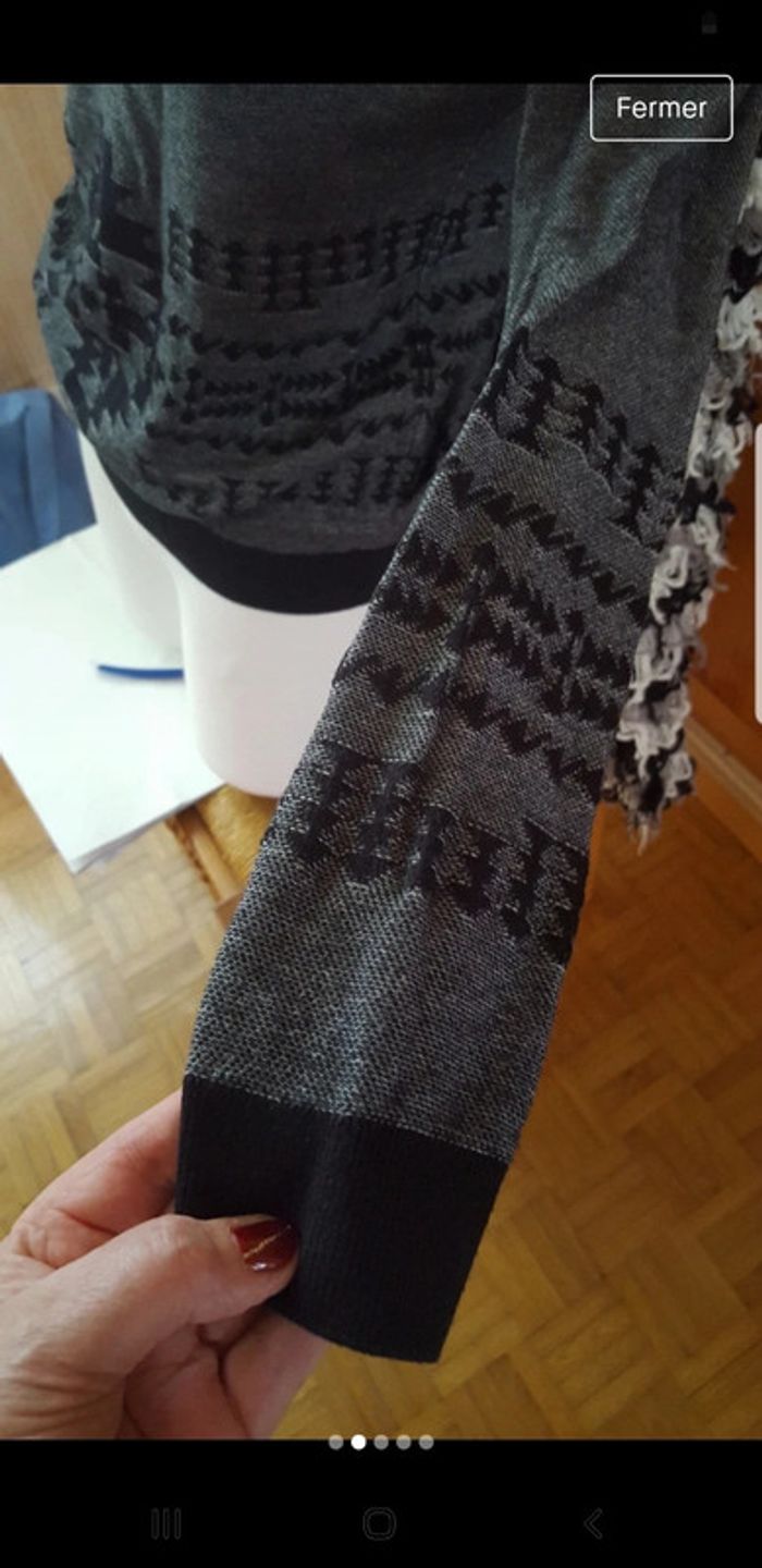 Joli pull pas trop épais - photo numéro 2