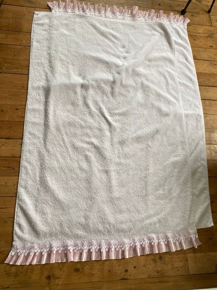 2 grands draps de bain avec dentelle 90 x 138 cm - photo numéro 6