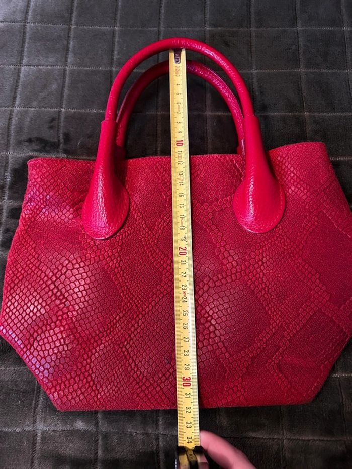 Sac à main rouge motif crocodile - photo numéro 2