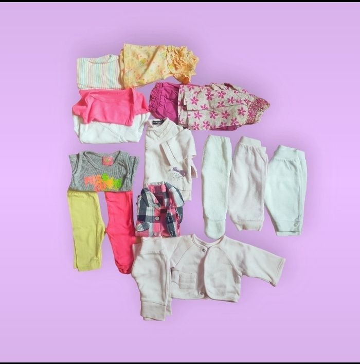 Lot de 16 vêtements taille naissance a 1 mois printemps été