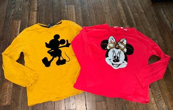 Lot tshirts H&M (140 cm) et Disney (134 cm)