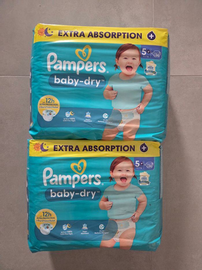 Lot de couches taille 5+