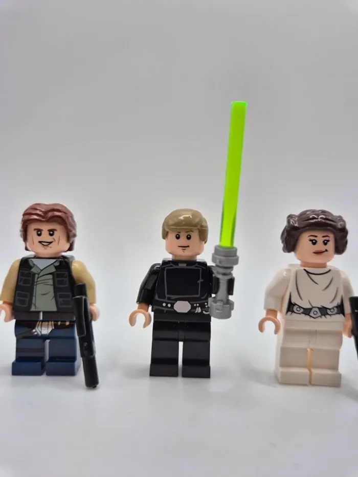 Figurines type lego Jedi Luke Skywalker Han Solo Chewbacca et Princesse Leia star wars - photo numéro 2