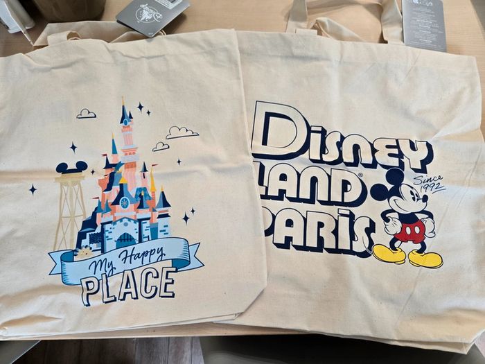 Lot 2 tote bag