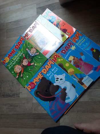 Lot de 8 livres pomme d'api