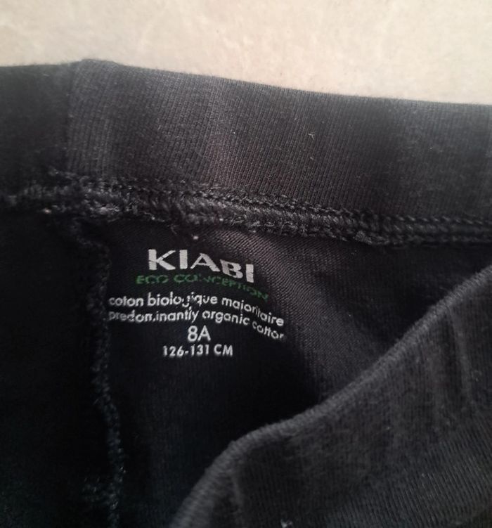Legging long noir 8 ans 👧 Kiabi en TBE - photo numéro 2