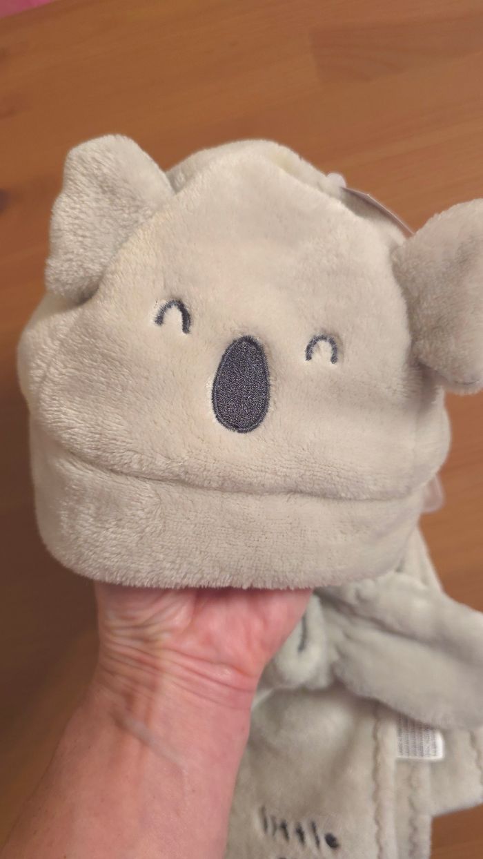 Neufs (non portés) 🏷💙🤩😍ensemble bonnet ,moufles et écharpe 6 mois garçon 💙💙💙 - photo numéro 2