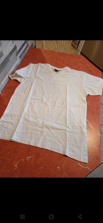 T.shirt taille 12 ans