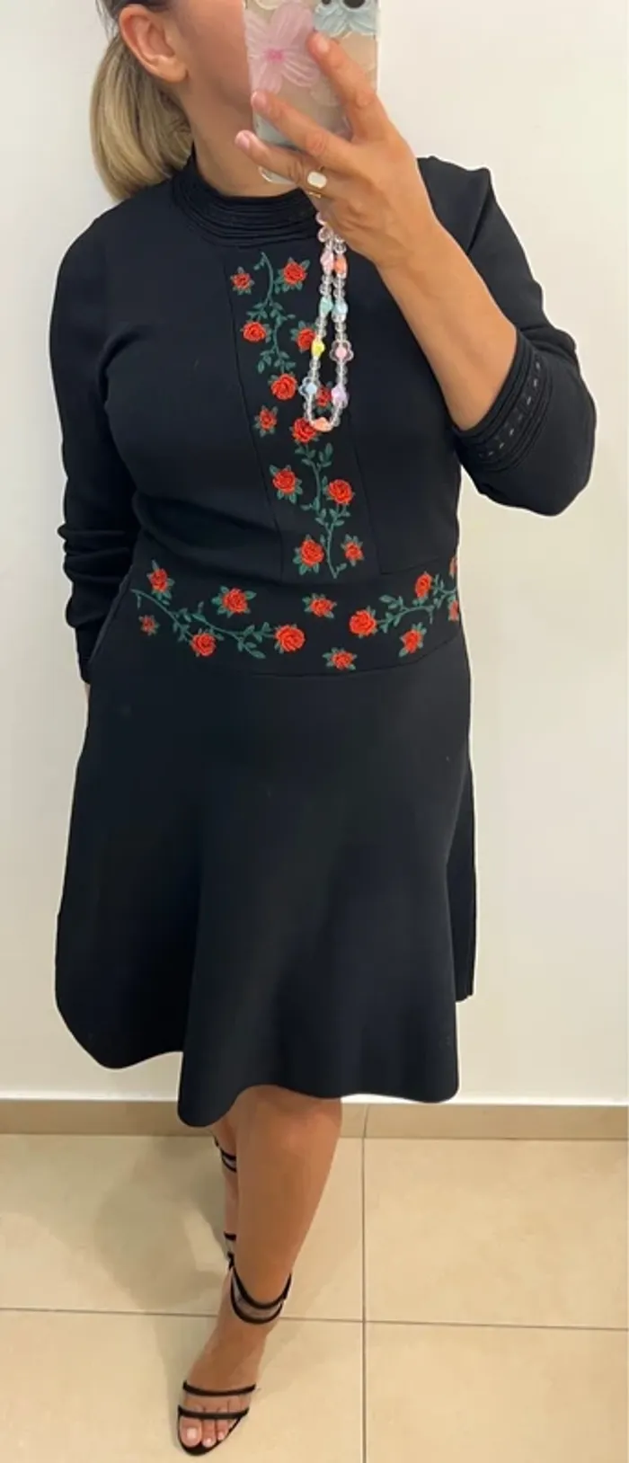 Robe Maille Brodée Sandro Taille 40 - photo numéro 4