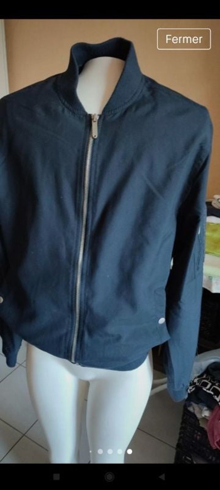 #kytie36homme. Blouson style bonbers taille S