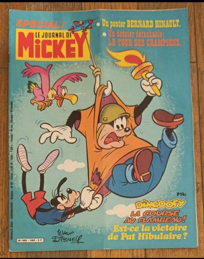 Ancien journal de mickey avec poster Bernard Hinault N°1465 de 1980 vintage