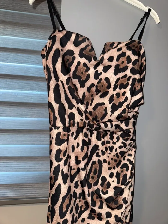 Robe d’été leopard taille S - photo numéro 3