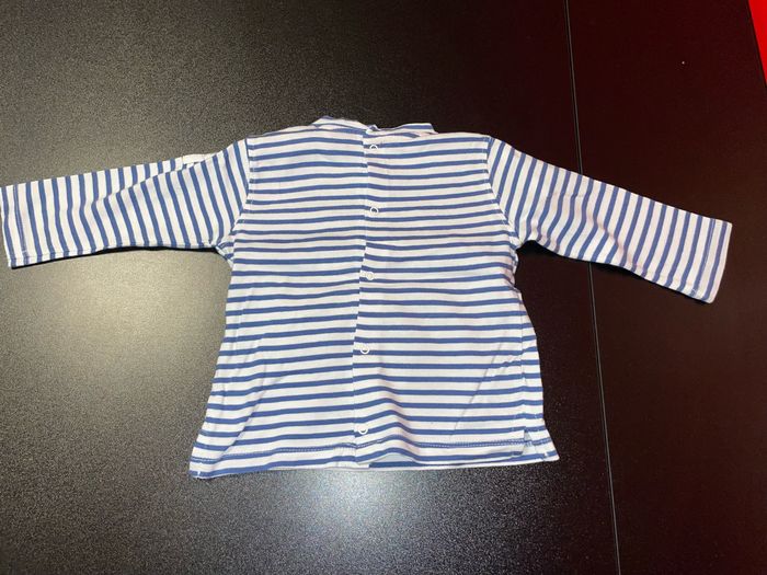 T-shirt manches longues rayé blanc et bleu taille 9 mois motif animal - photo numéro 2