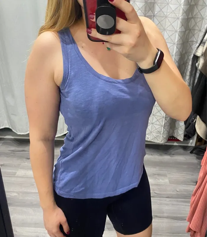 Débardeur bleu basique