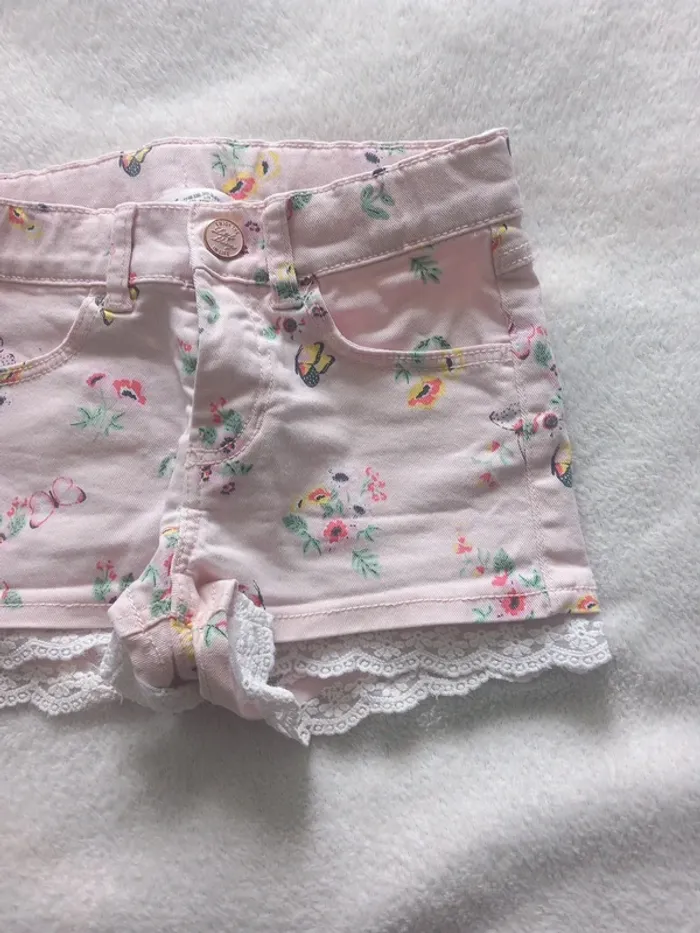 Short en jean h&m 5/6 ans rose - photo numéro 2