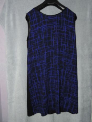 robe sans manche avec motifs