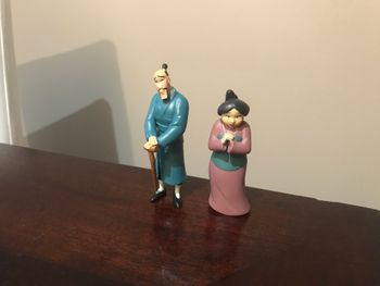 Figurine parents Mulan disney