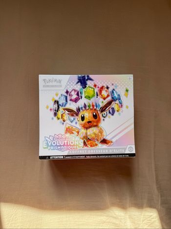 Coffret Dresseur d'Elite Evolutions Prismatiques