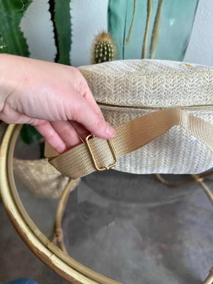 Banane beige brodée de fleurs pâquerettes neuve - photo numéro 9