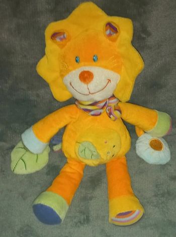 Doudou peluche Lion hochet Pommette