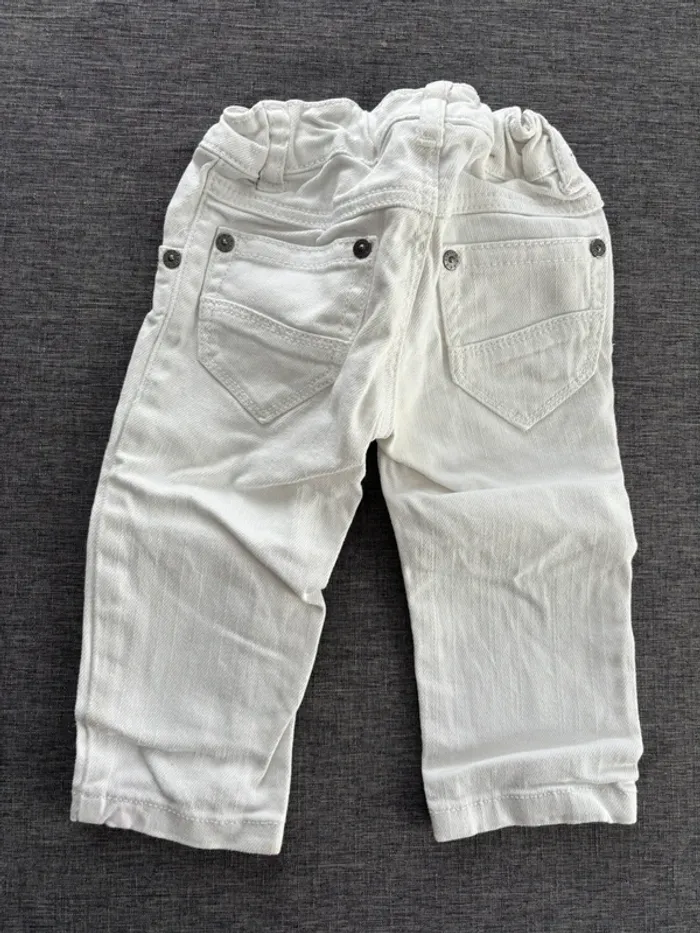 Jean blanc bebe fille en 12 mois benetton - photo numéro 3
