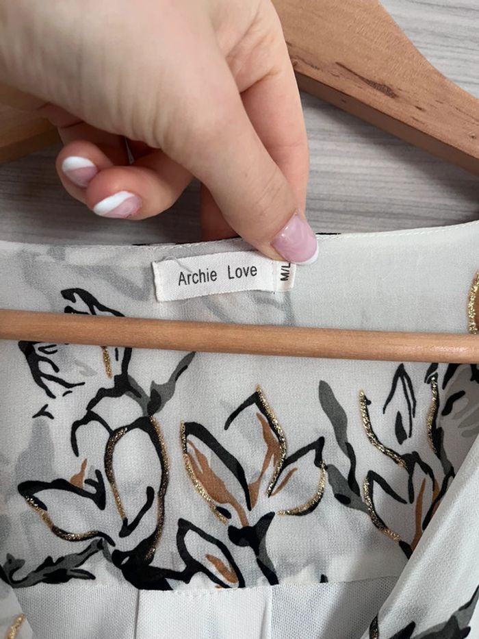Robe florale chic et légère, taille M/L - photo numéro 3
