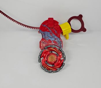 Toupie Beyblade Métal Fury Cyclone Herculeo