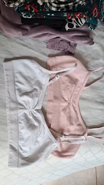 Lot de 2 brassières 134 140cm