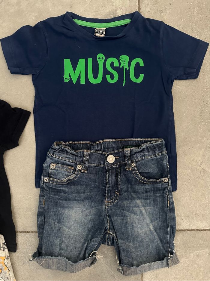 Lot de deux ensembles short et T-shirt taille trois ans, les Minions orchestra gap - photo numéro 3