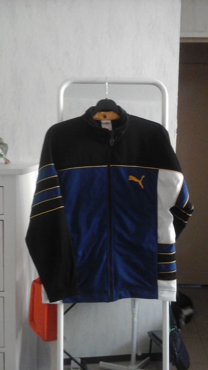 Veste/sweat Taille 12 ans large
