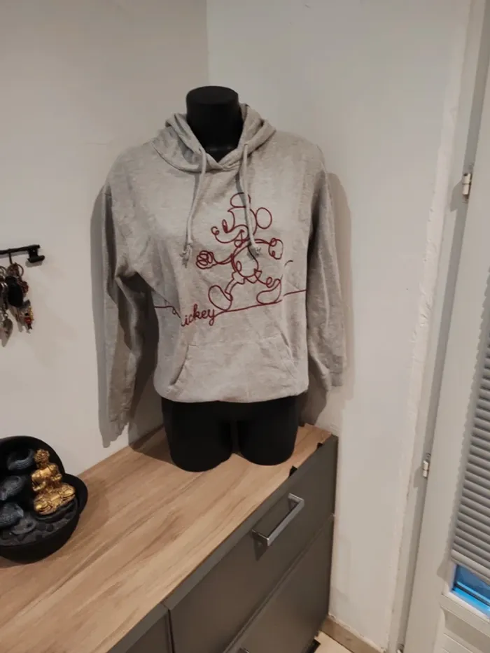 Sweat disney taille m