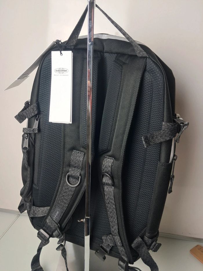 Eastpak sac à dos scolaire travail noir imperméable ordinateur neuf - photo numéro 7