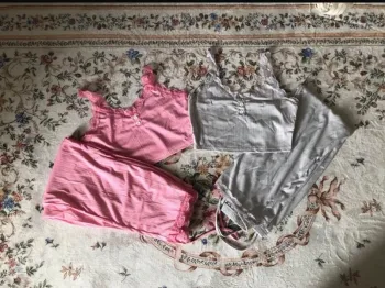 Lot de 2 ensembles femmes tenue de jour ou pyjama classe et chic