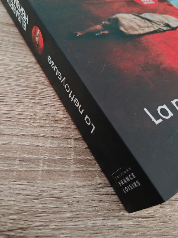 Elisabeth Herrmann 🌸 La nettoyeuse - photo numéro 4